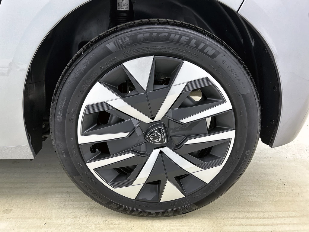 Peugeot 208 – foto 37