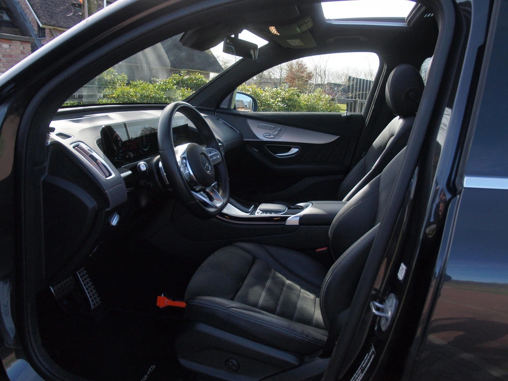 Mercedes-Benz EQC – foto 13