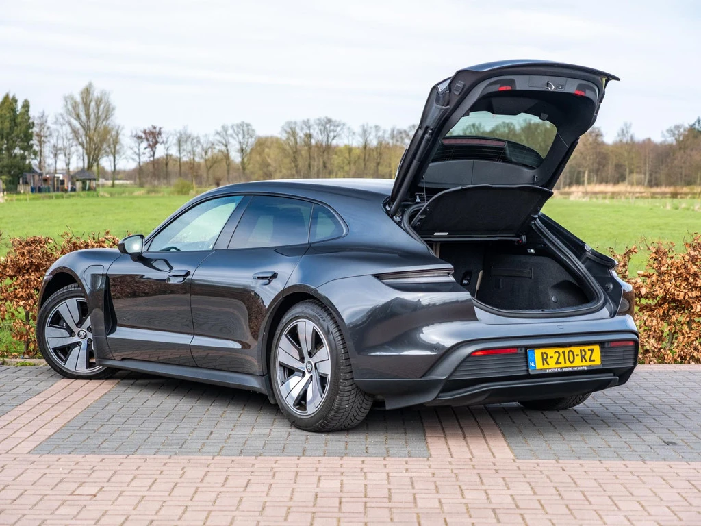 Porsche Taycan – foto 8