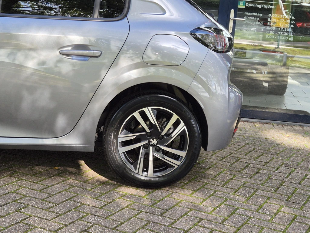 Peugeot 208 – foto 8