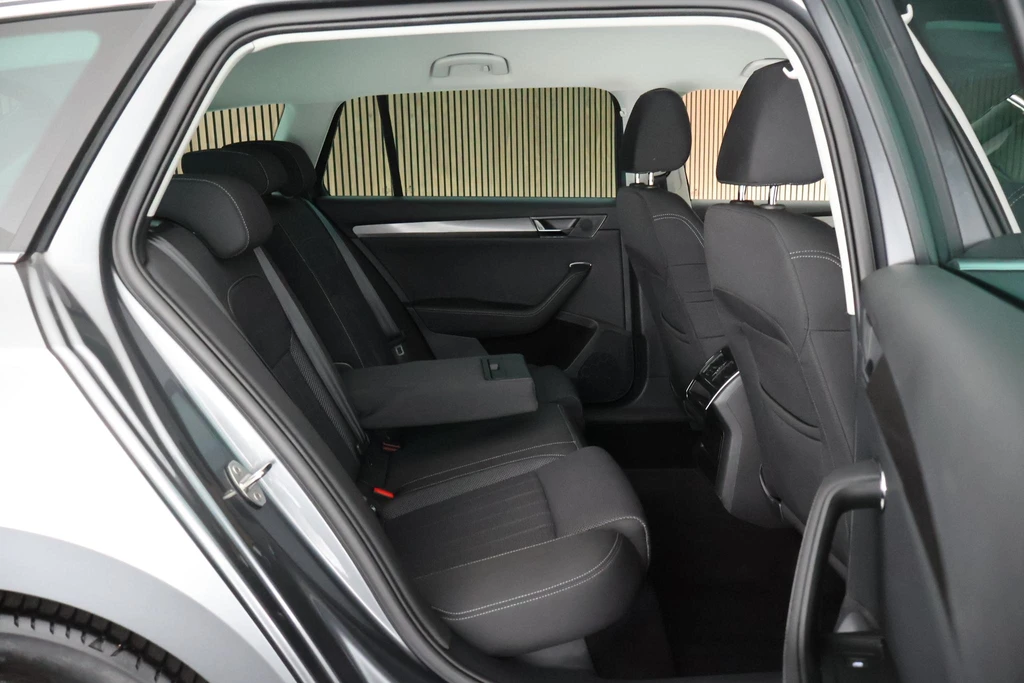 Škoda Superb – foto 11