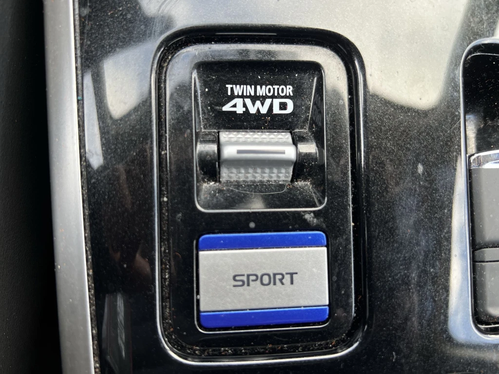 Mitsubishi Outlander – foto 15