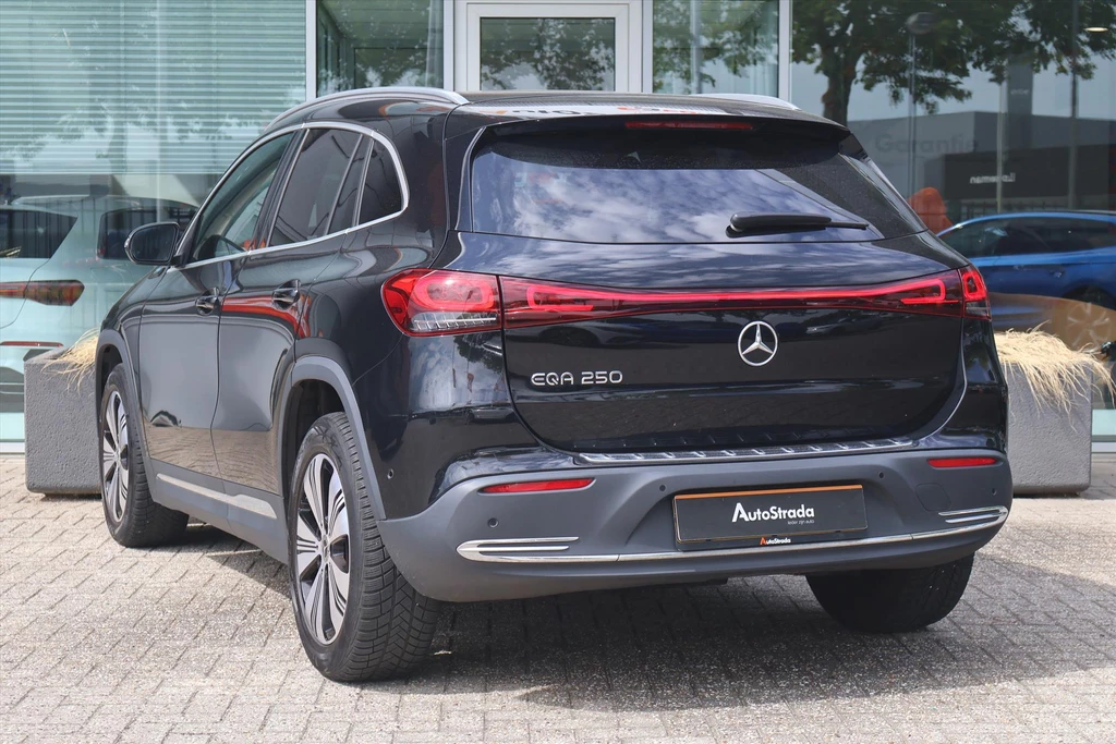 Mercedes-Benz EQA – foto 4