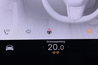 Tesla Model Y – thumbnail 29