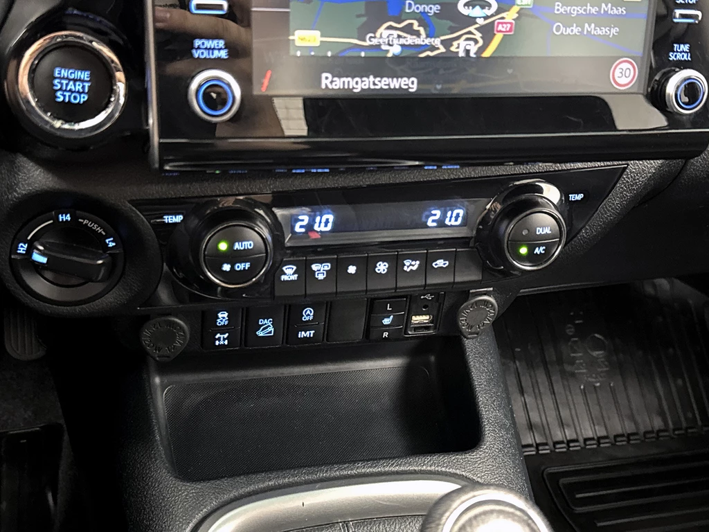 Toyota Hilux – foto 22