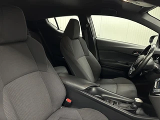 Toyota C-HR – thumbnail 13