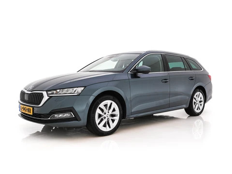 Škoda Octavia Combi 1.0 TSI Business Edition Plus (INCL-BTW) *FULL-LED | NAVI-FULLMAP | HEATED-COMFORTSEATS | DIGI-COCKPIT | CAMERA | KEYLESS | DAB | AMBIENTLIGHT | PRIVACYGLASS | ECC | CARPLAY | PDC | CRUISE | 17''ALU*