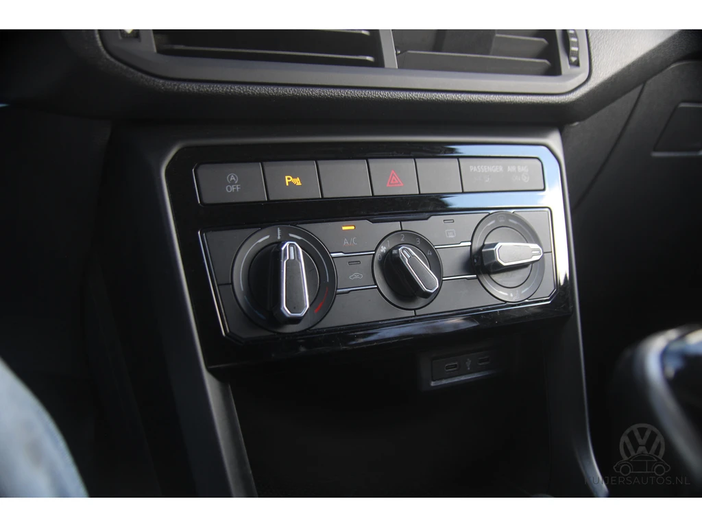 Volkswagen T-Cross – foto 15