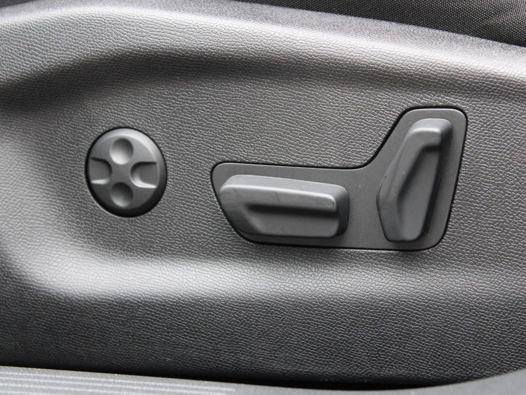Peugeot e-308 – foto 10