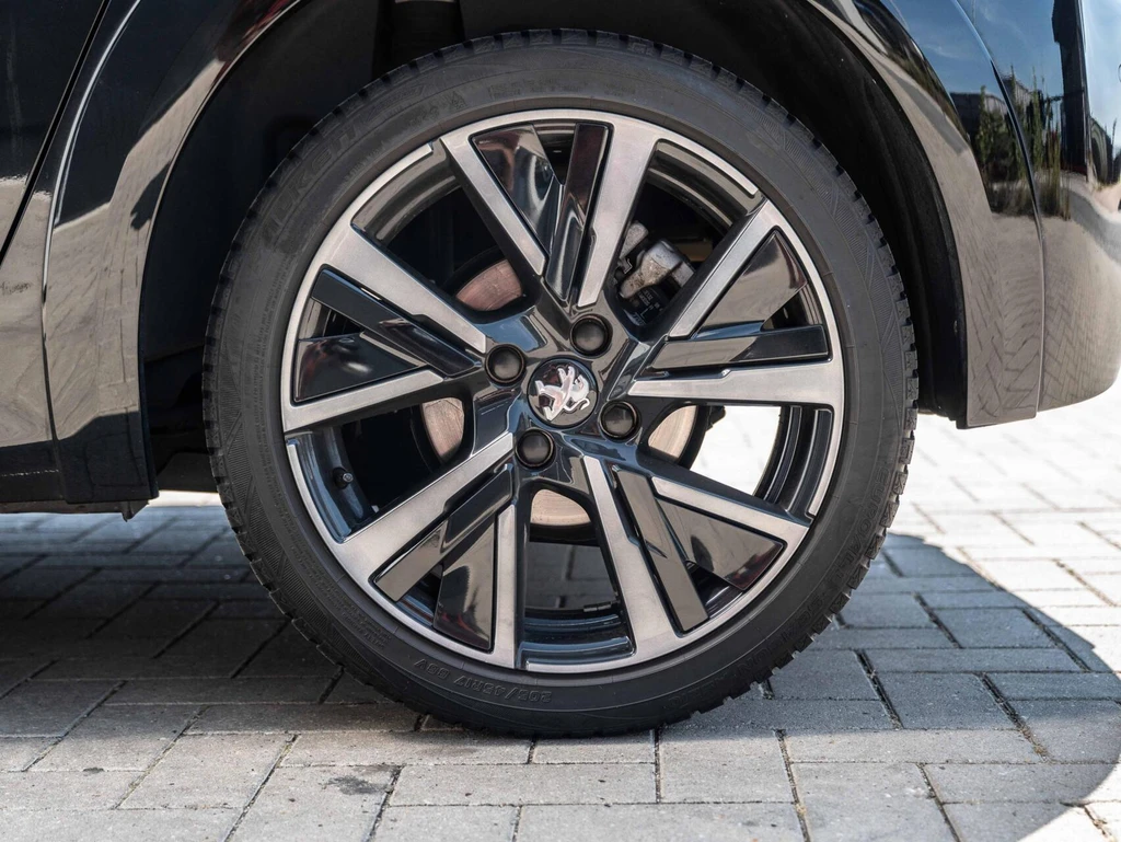 Peugeot 208 – foto 19