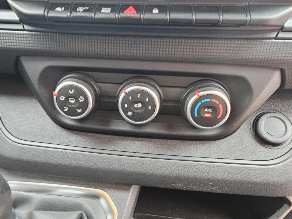 Renault Trafic – foto 9