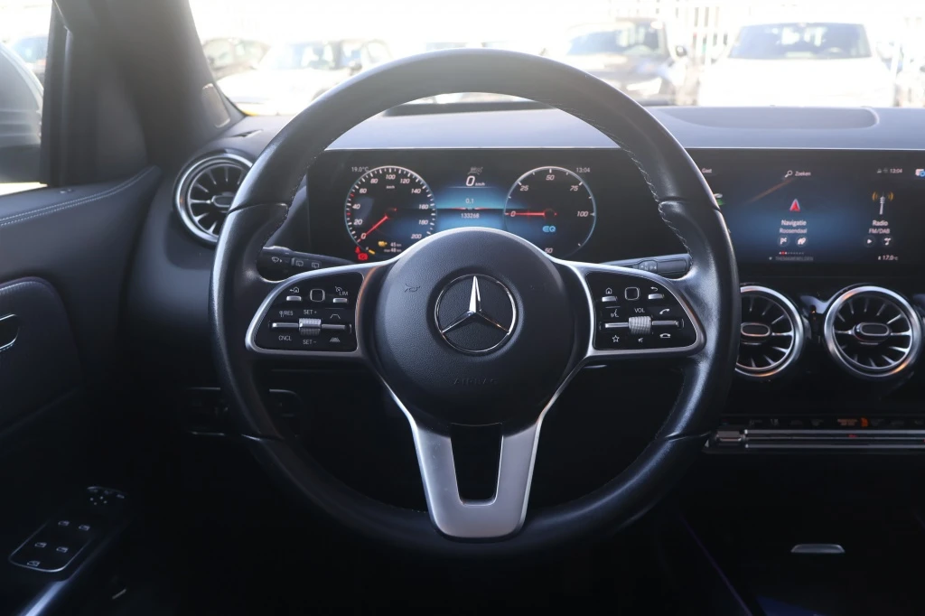 Mercedes-Benz EQA – foto 27