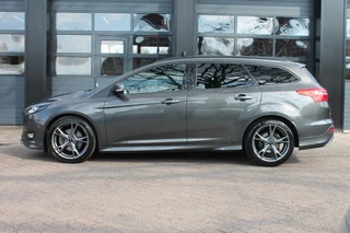 Ford Focus – thumbnail 3