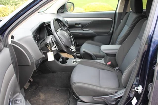 Mitsubishi Outlander – thumbnail 12