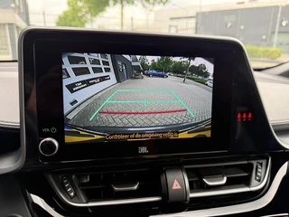Toyota C-HR – thumbnail 8