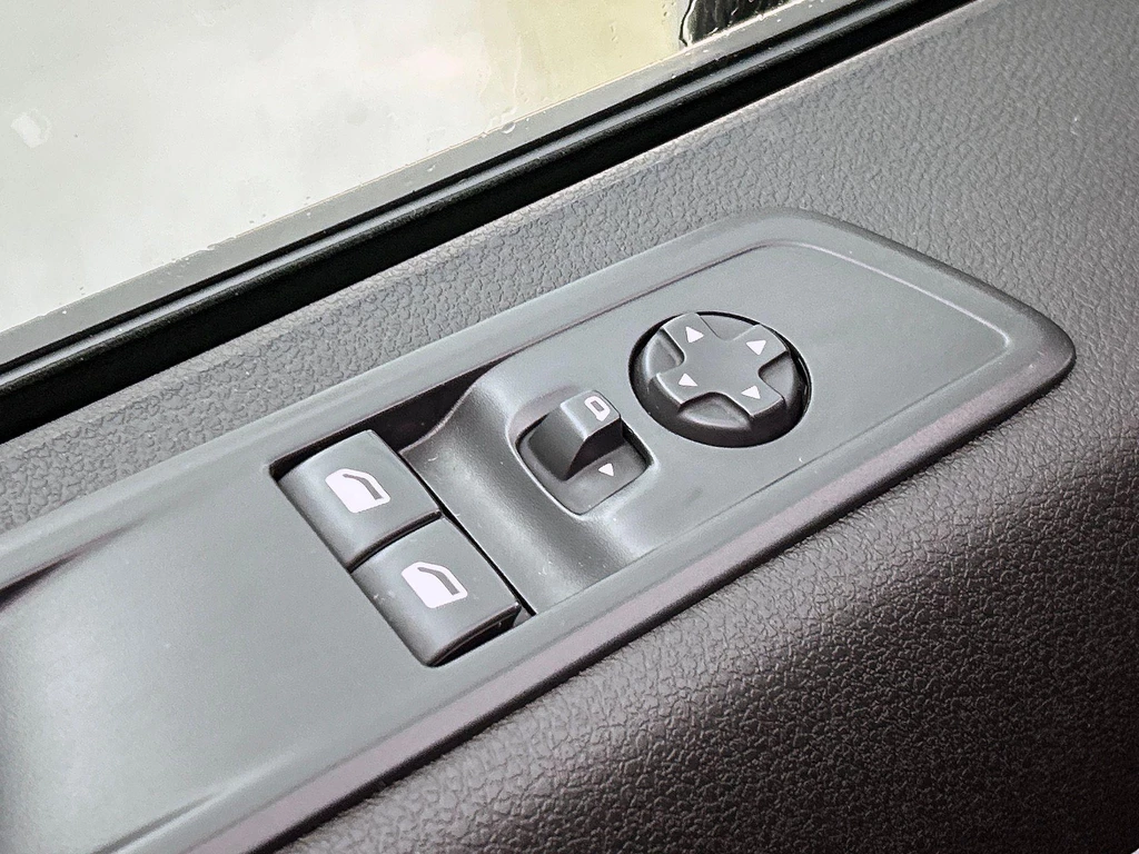 Opel Vivaro – foto 13