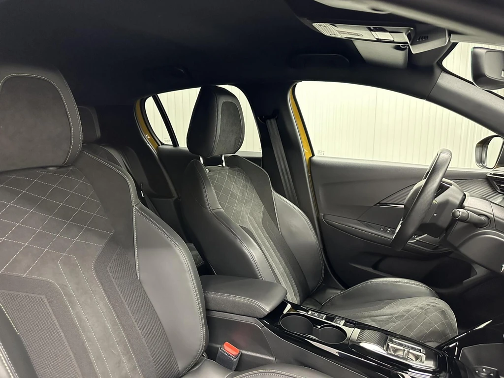 Peugeot e-208 – foto 12