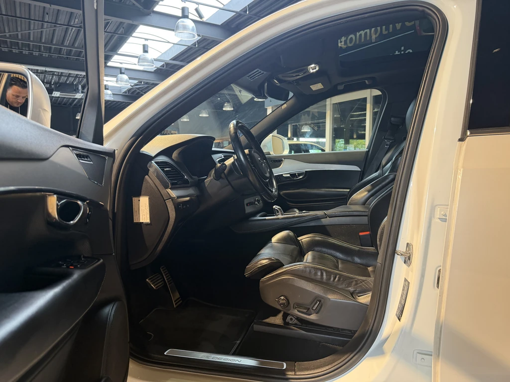 Volvo XC90 – foto 8