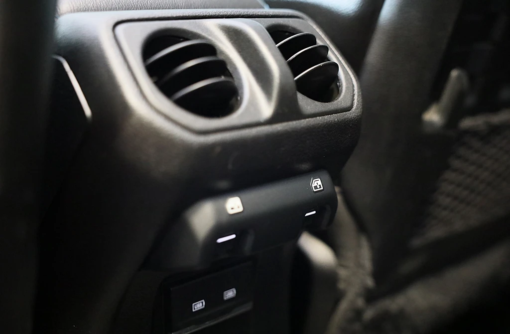 Jeep Wrangler – foto 40