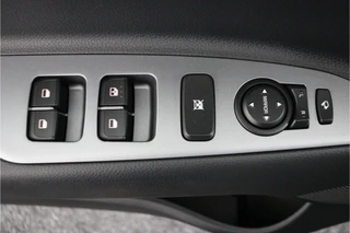 Kia Stonic – thumbnail 24