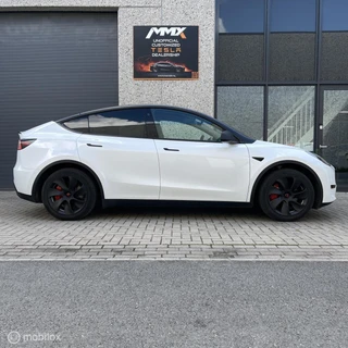 Tesla Model Y – thumbnail 6