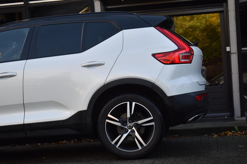 Volvo XC40 – foto 6