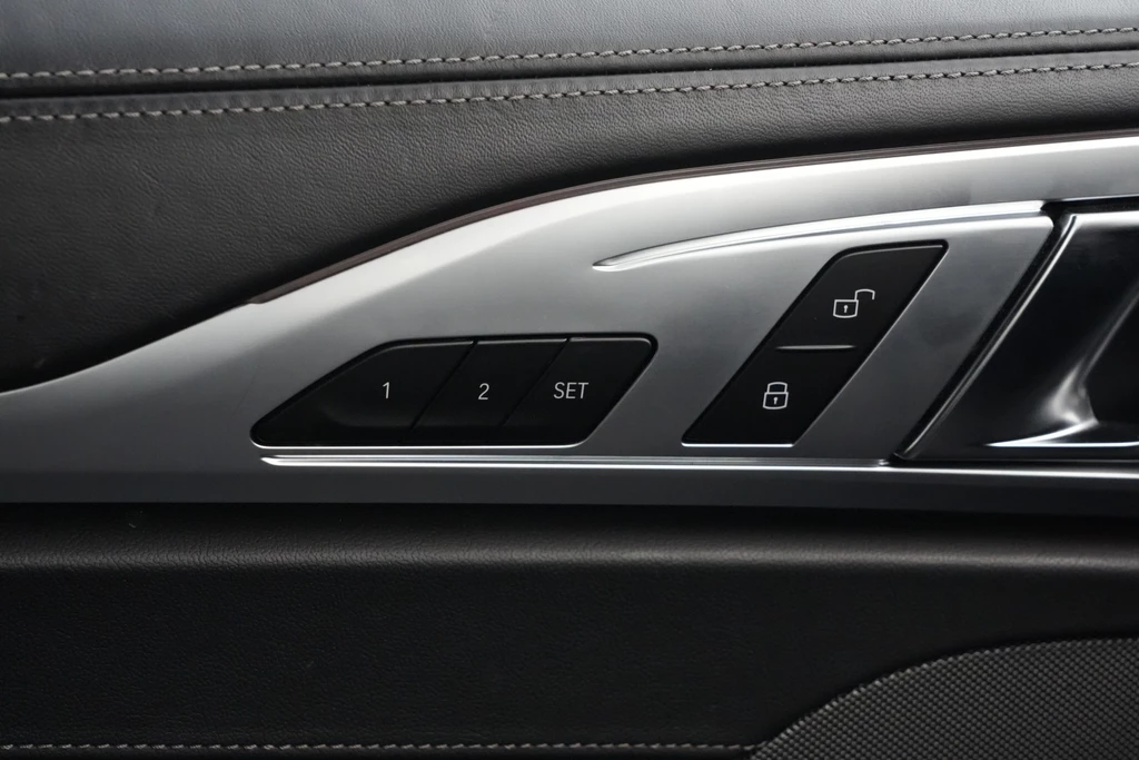 BMW 8 Serie – foto 30