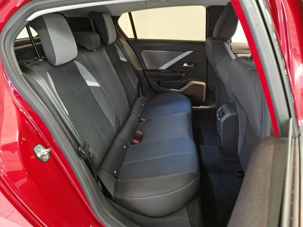 Opel Astra – foto 8