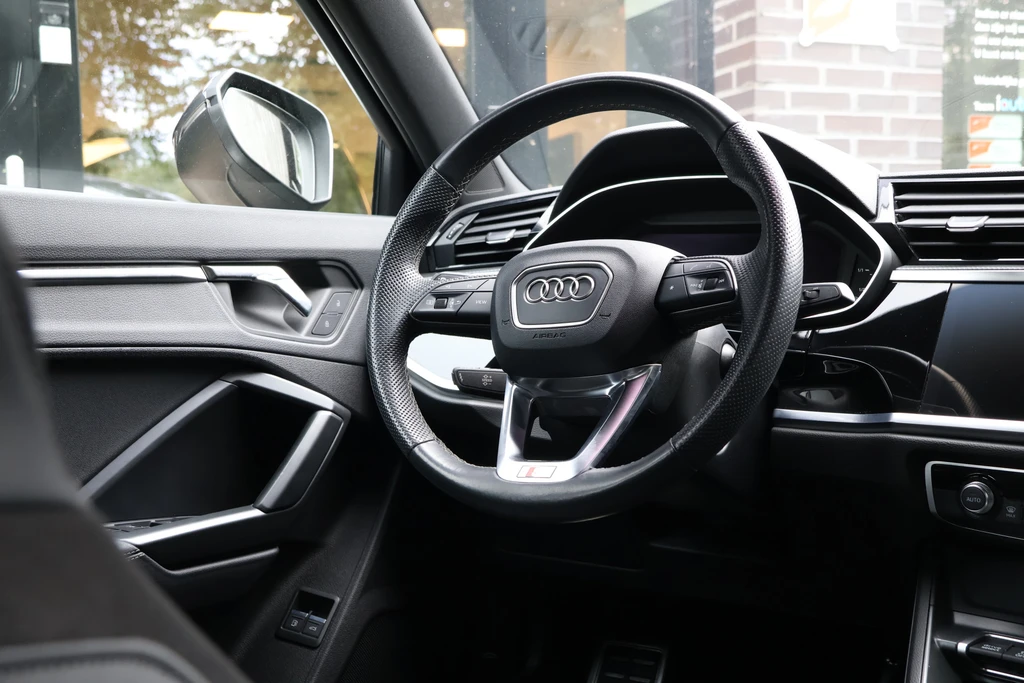 Audi Q3 – foto 12