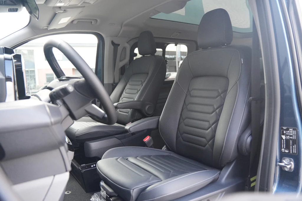 Ford Tourneo Custom – foto 18