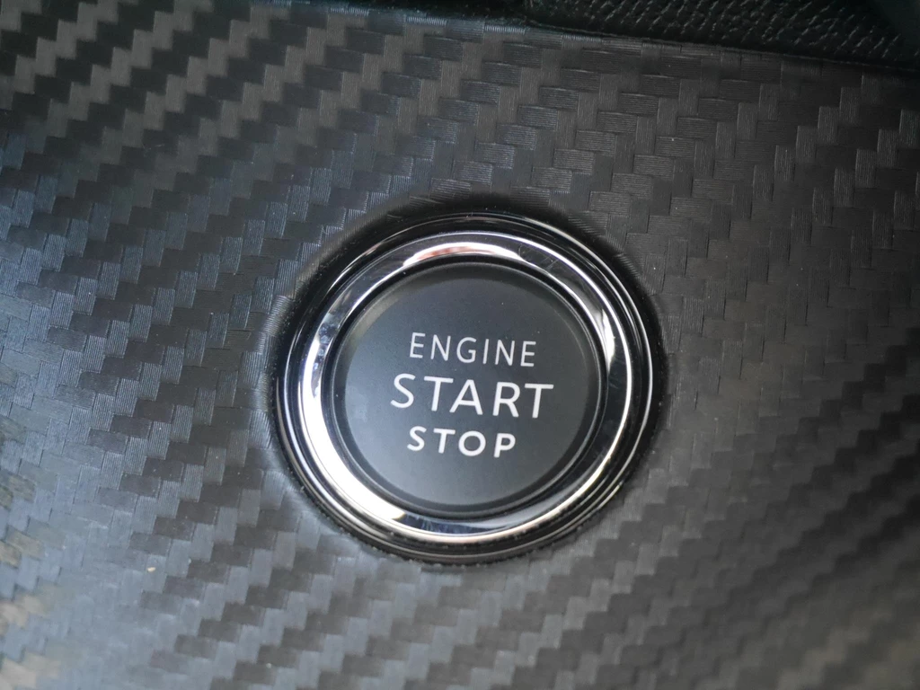 Peugeot e-208 – foto 27