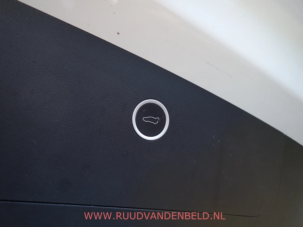 Tesla Model X – foto 35