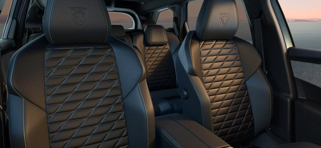 Peugeot e-5008 – foto 8