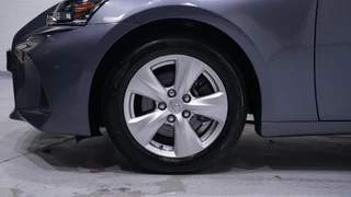 Lexus IS – thumbnail 11