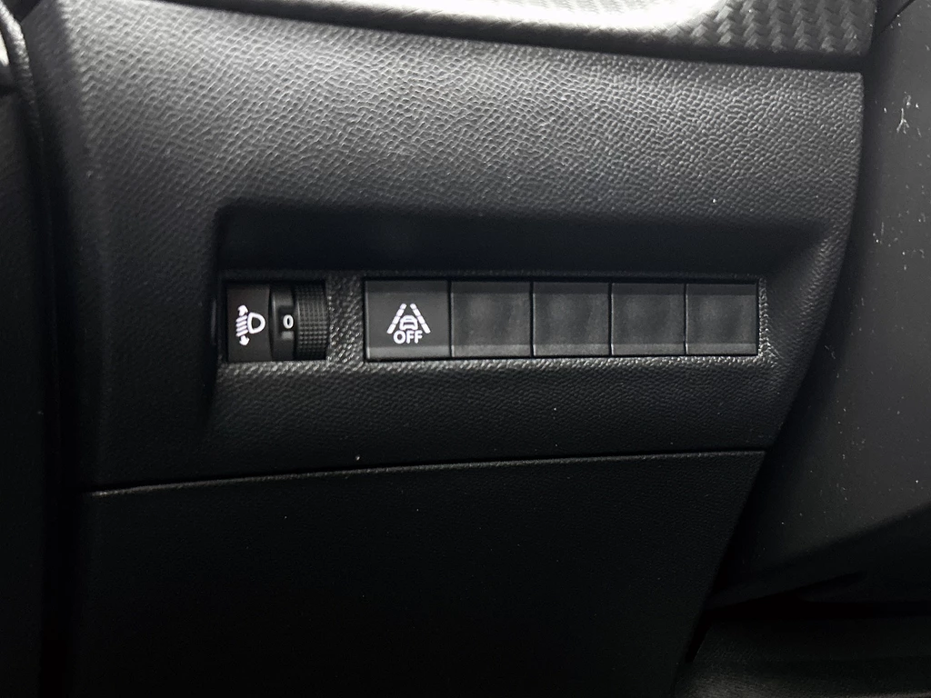 Peugeot 208 – foto 23