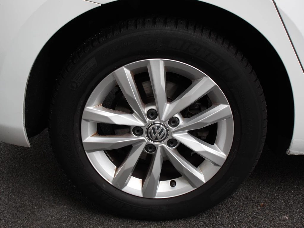 Volkswagen Touran – foto 7