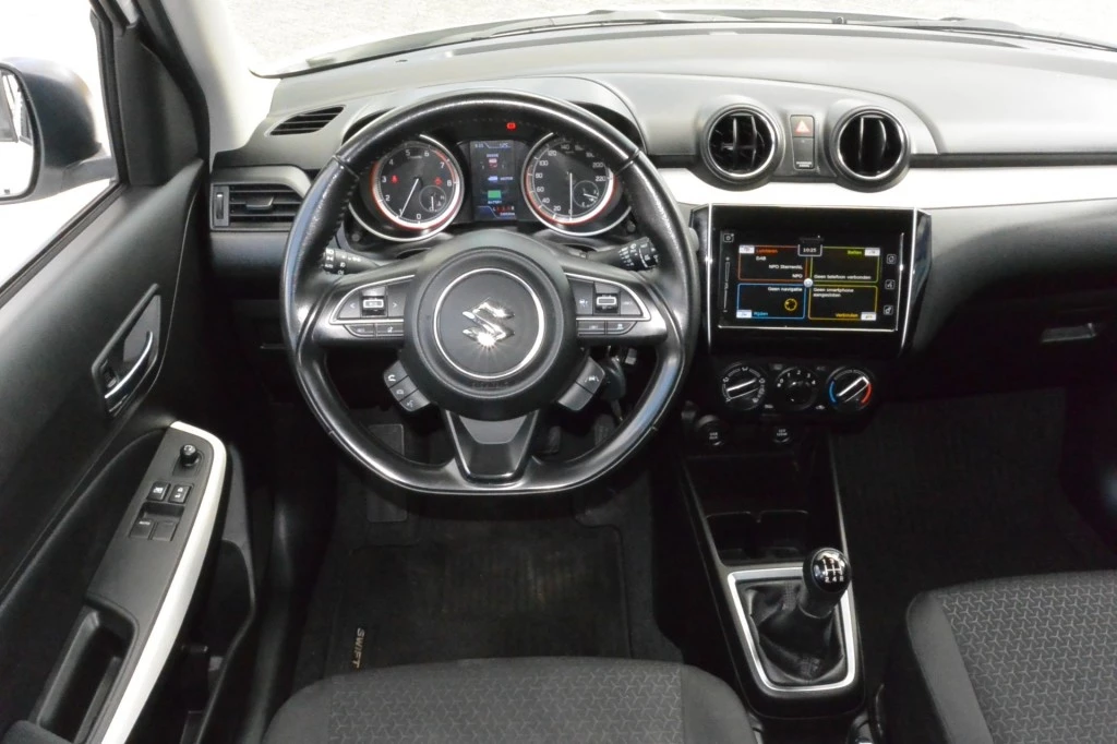 Suzuki Swift – foto 18