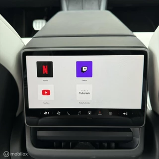 Tesla Model 3 – thumbnail 14