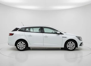 Renault Megane E-Tech – thumbnail 6