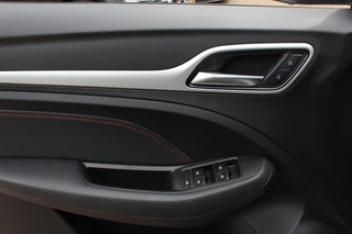 MG ZS EV – thumbnail 30