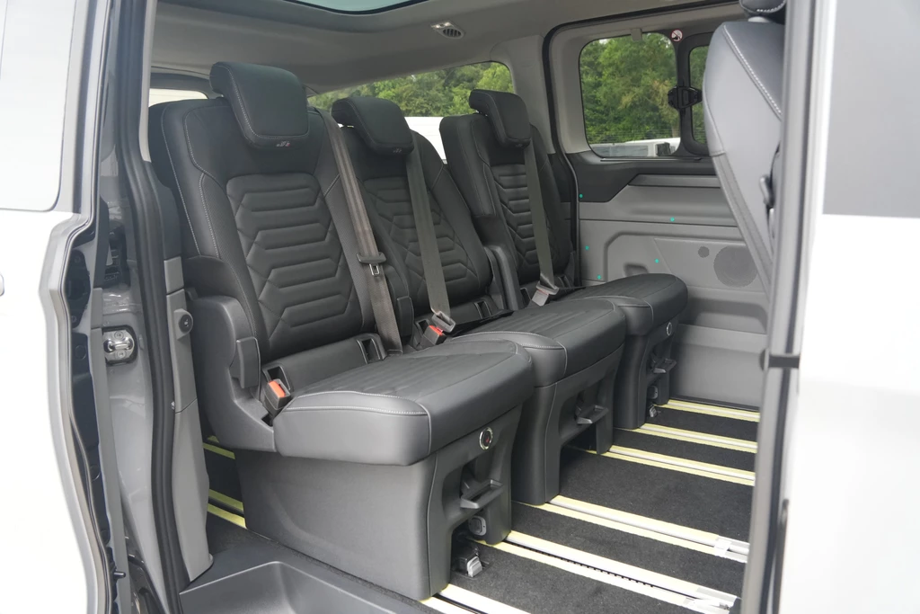 Ford Tourneo Custom – foto 14