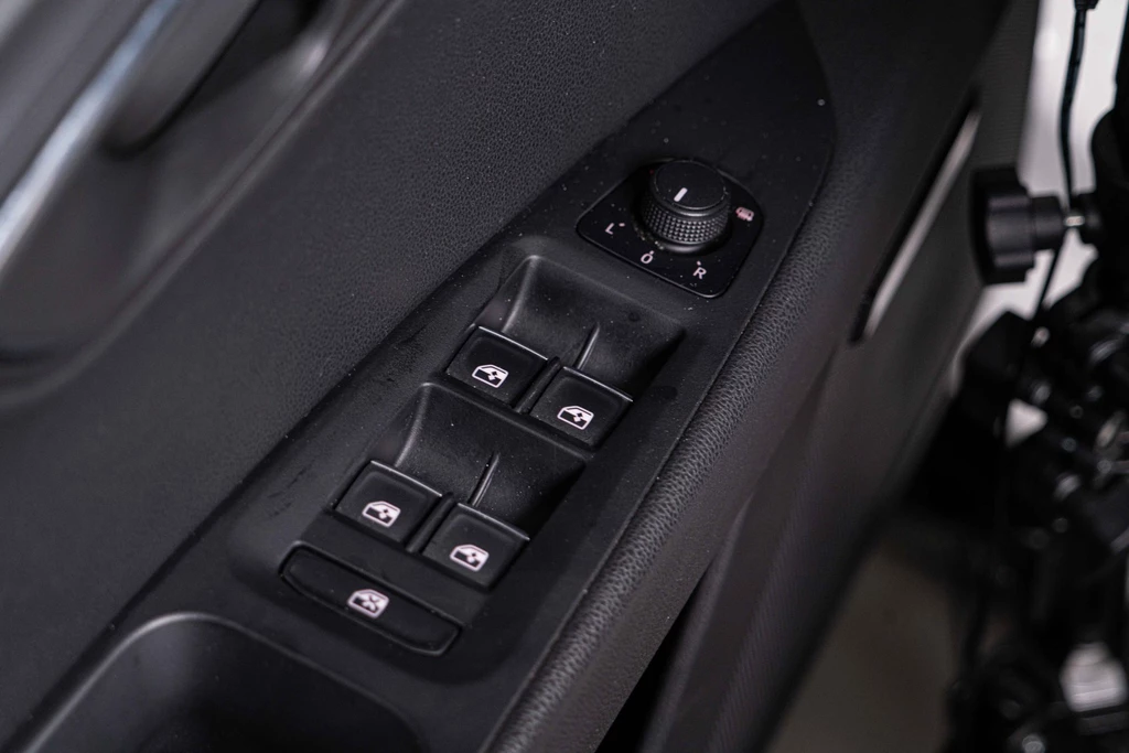 SEAT Leon – foto 33