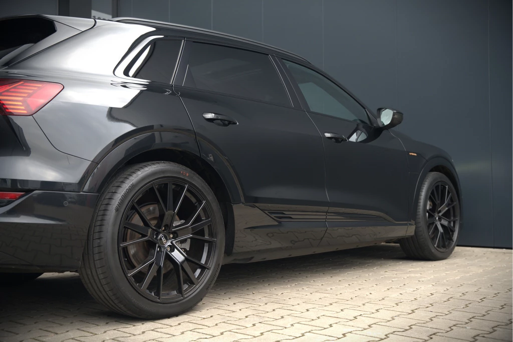 Audi e-tron – foto 11