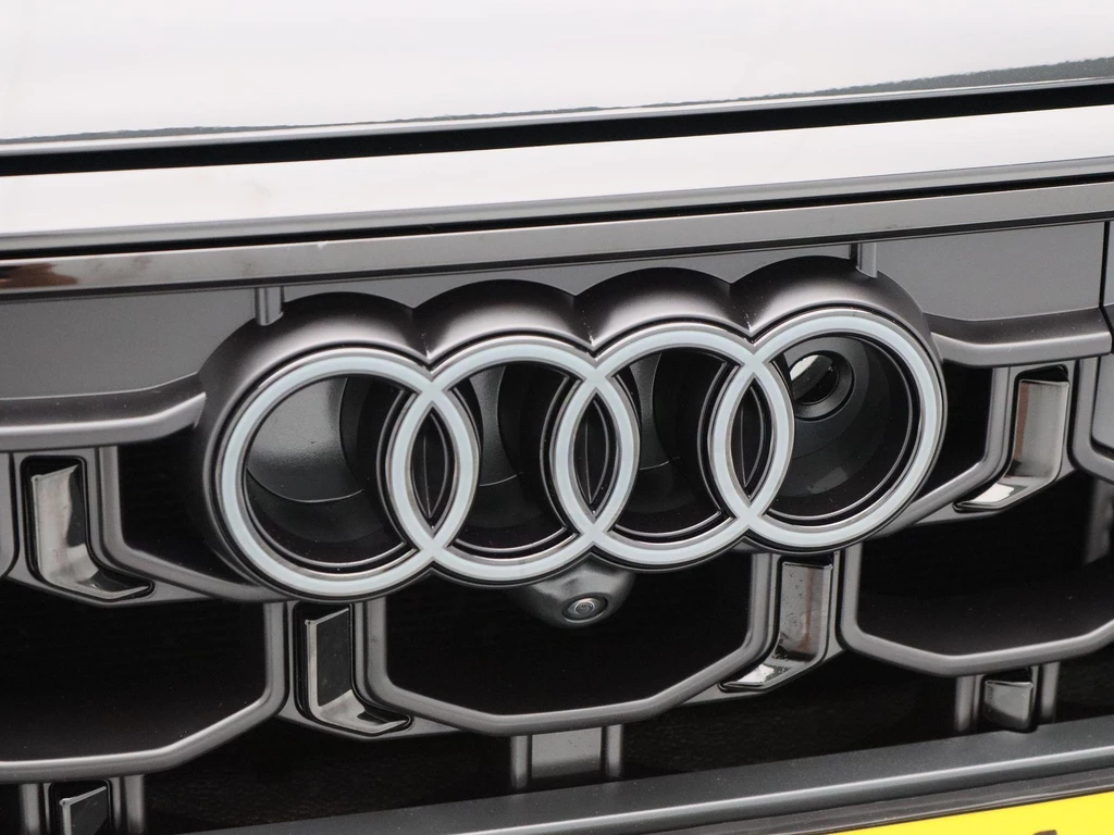 Audi Q8 – foto 12