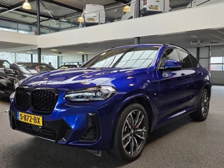 BMW X4 – thumbnail 1