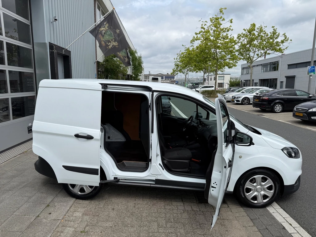 Ford Transit Courier – foto 13