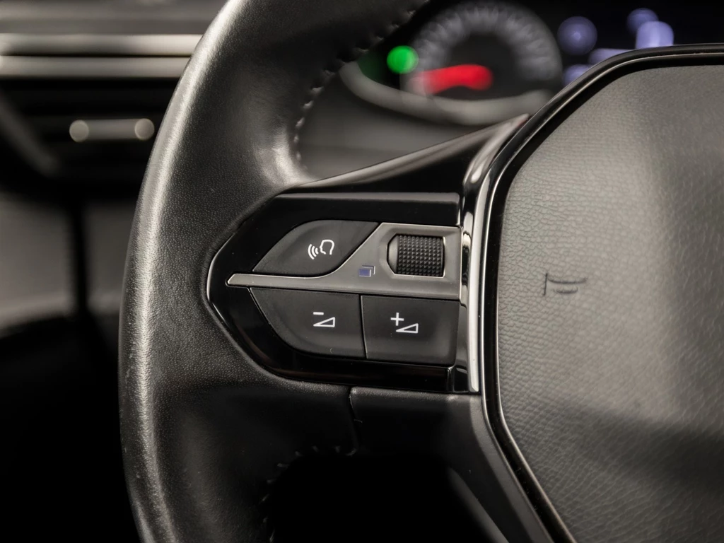 Peugeot 208 – foto 17