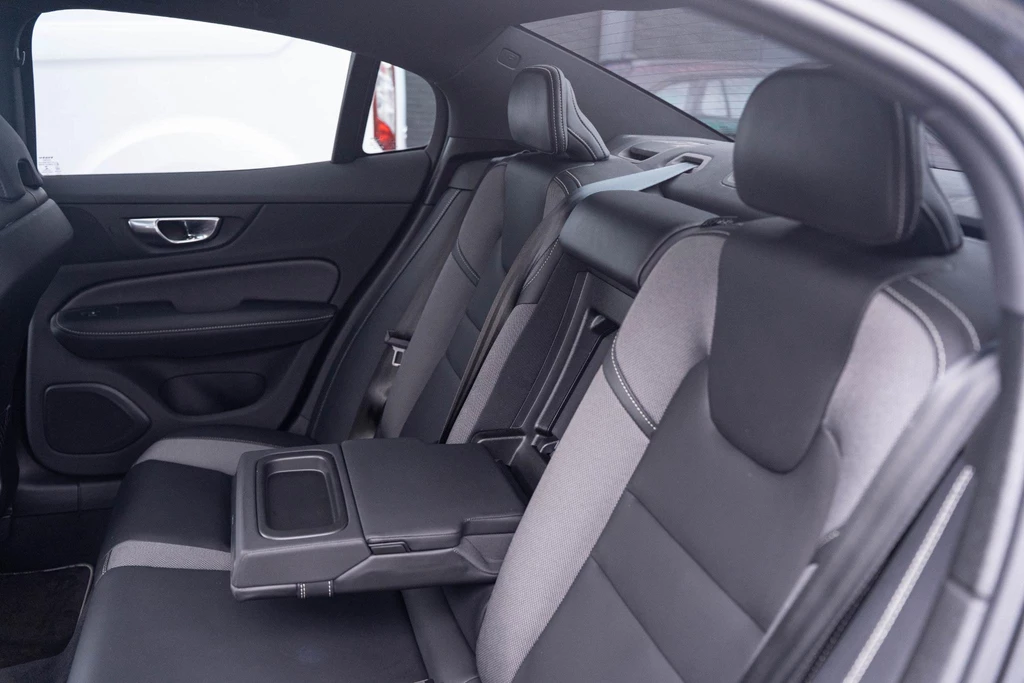 Volvo S60 – foto 38