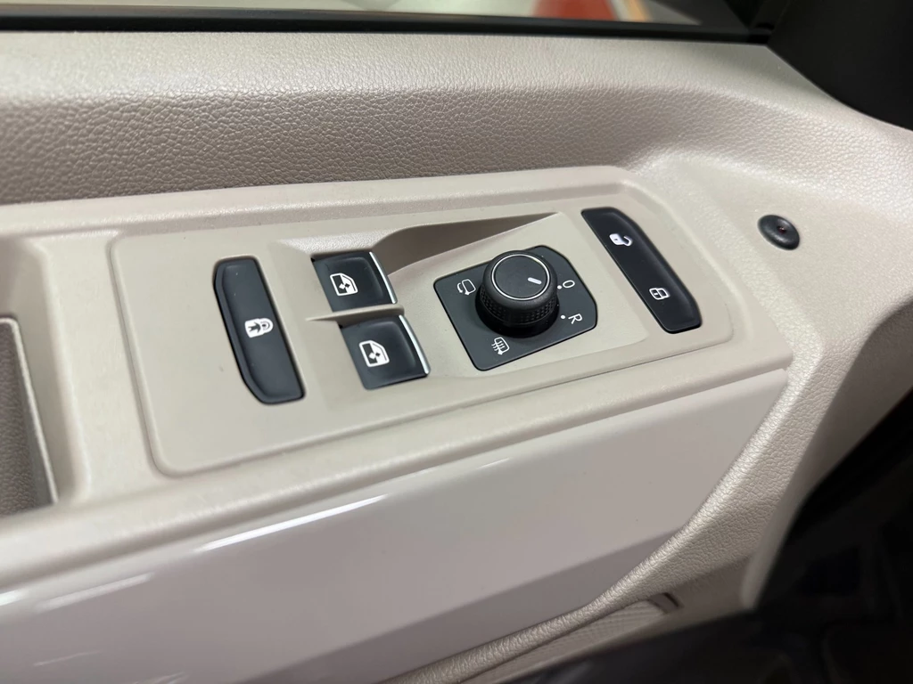 Volkswagen Multivan – foto 15