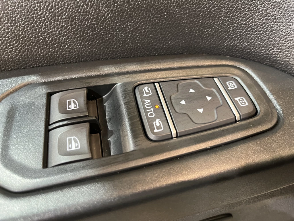 Renault Trafic – foto 21